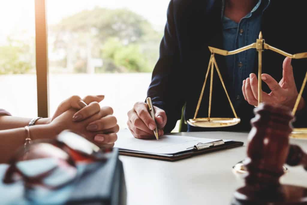 Court Applications vs. Mediation: A Less Stressful Path with EH Mediation St Ives